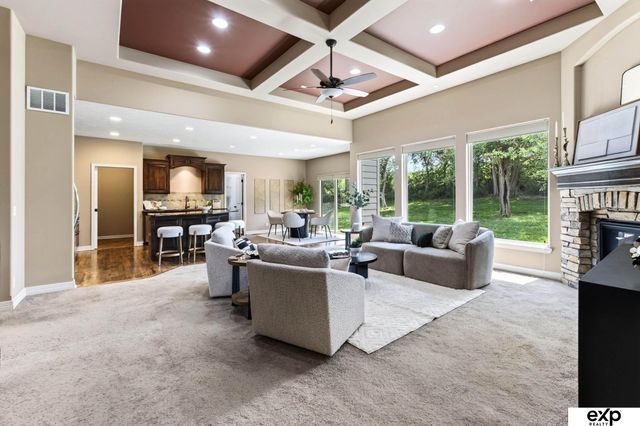 5107 Waterford Avenue, Papillion, NE 68133