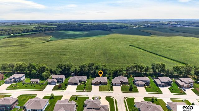 5107 Waterford Avenue, Papillion, NE 68133