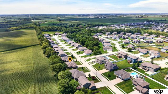 5107 Waterford Avenue, Papillion, NE 68133