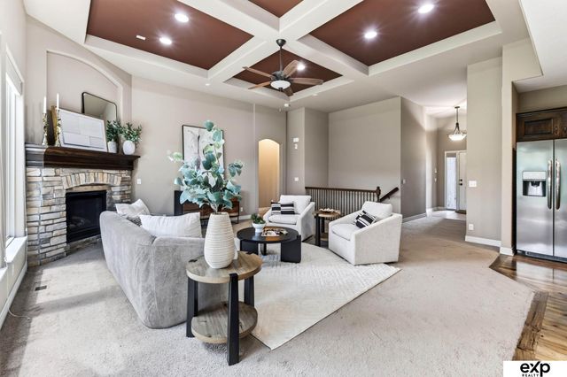 5107 Waterford Avenue, Papillion, NE 68133