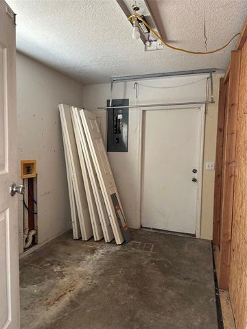 463 THERESA BOULEVARD, Port Charlotte, FL 33954