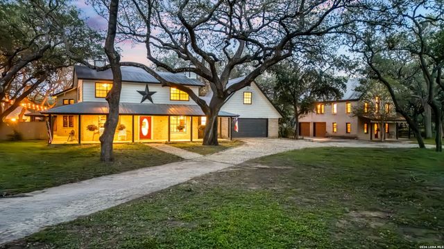 114 Massad Dr, Pleasanton, TX 78064