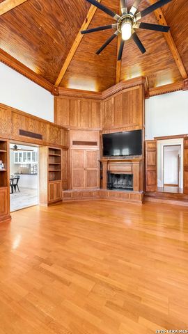 114 Massad Dr, Pleasanton, TX 78064