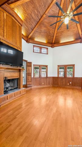 114 Massad Dr, Pleasanton, TX 78064