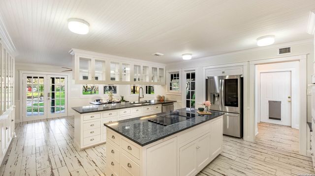 114 Massad Dr, Pleasanton, TX 78064