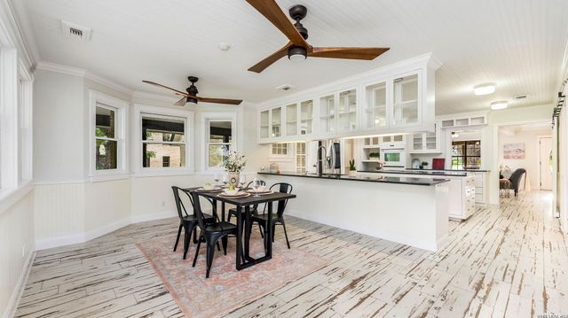 114 Massad Dr, Pleasanton, TX 78064