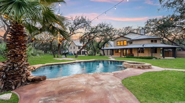 114 Massad Dr, Pleasanton, TX 78064