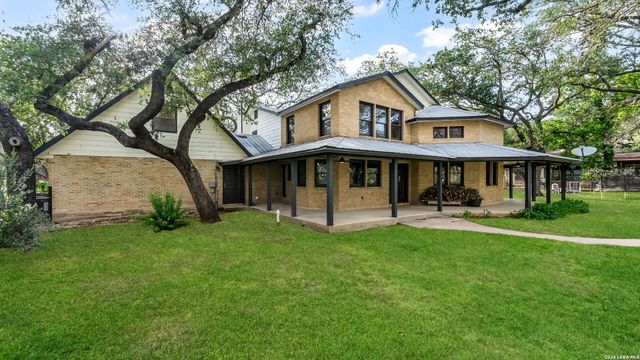 114 Massad Dr, Pleasanton, TX 78064