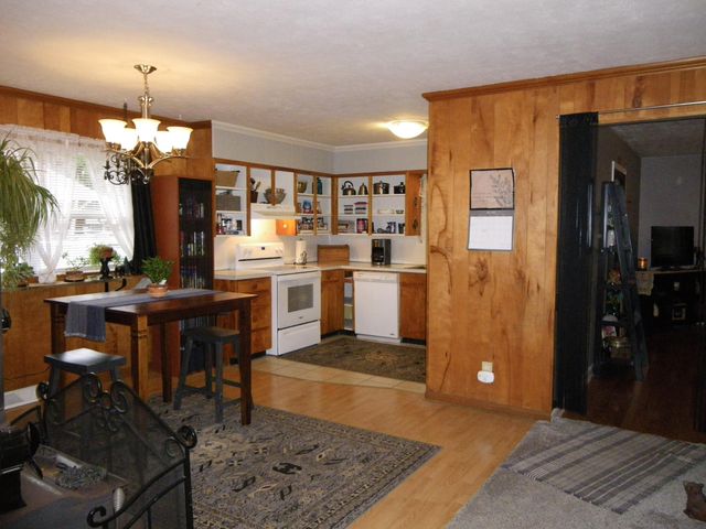 1443 E Berkeley Street, Springfield, MO 65804