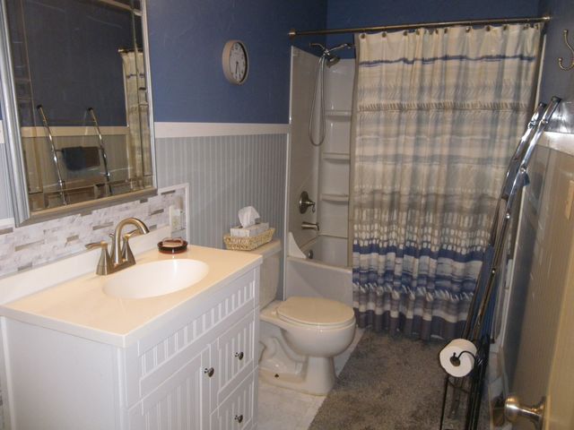 1443 E Berkeley Street, Springfield, MO 65804
