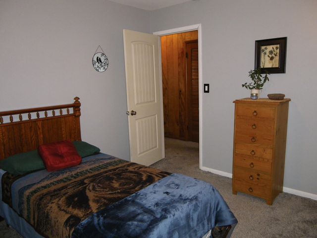 1443 E Berkeley Street, Springfield, MO 65804