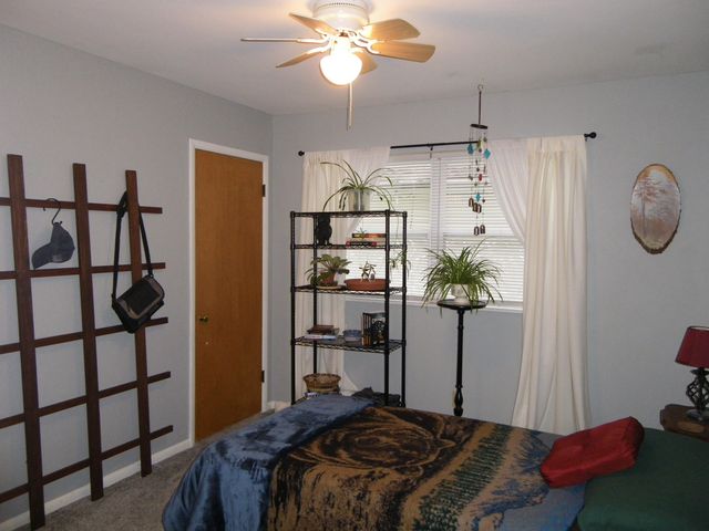 1443 E Berkeley Street, Springfield, MO 65804