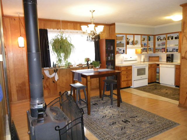 1443 E Berkeley Street, Springfield, MO 65804