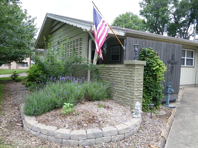 1443 E Berkeley Street, Springfield, MO 65804