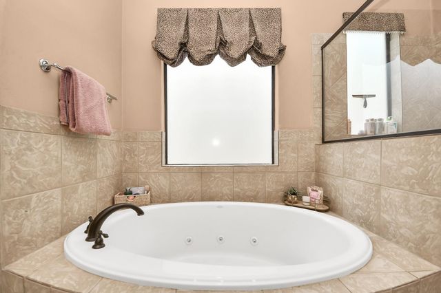 5217 Lillian Street, Houston, TX 77007