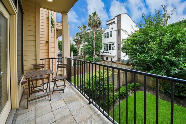 5217 Lillian Street, Houston, TX 77007