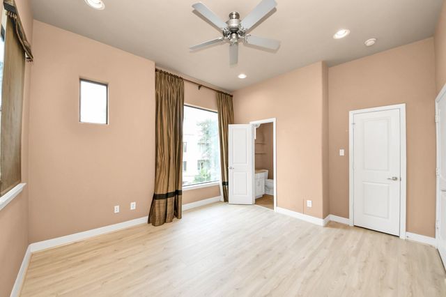 5217 Lillian Street, Houston, TX 77007