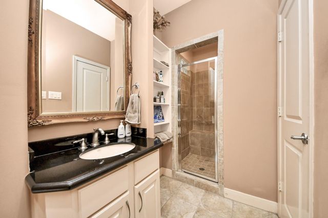 5217 Lillian Street, Houston, TX 77007