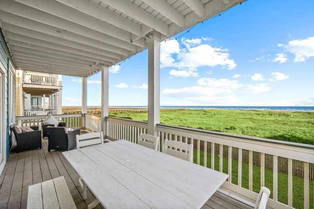 4223 King Rail Circle, Galveston, TX 77554