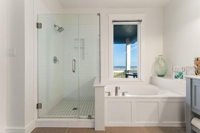 4223 King Rail Circle, Galveston, TX 77554