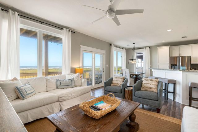 4223 King Rail Circle, Galveston, TX 77554
