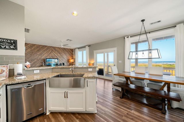 4223 King Rail Circle, Galveston, TX 77554