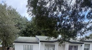 1121 NW 56th St, Miami, FL 33127