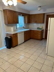 27463 Bonnie Drive, Warren, MI 48093