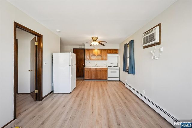 98 Lester Street, Wallington, NJ 07057