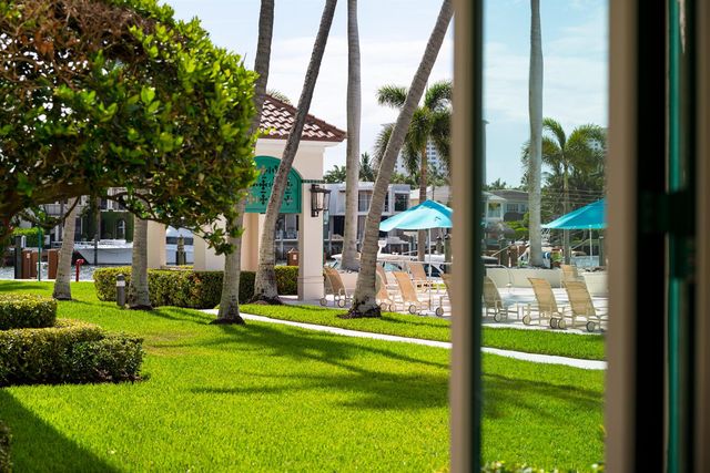 100 SE 5th Avenue 107, Boca Raton, FL 33432