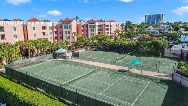 100 SE 5th Avenue 107, Boca Raton, FL 33432