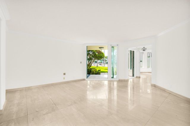 100 SE 5th Avenue 107, Boca Raton, FL 33432
