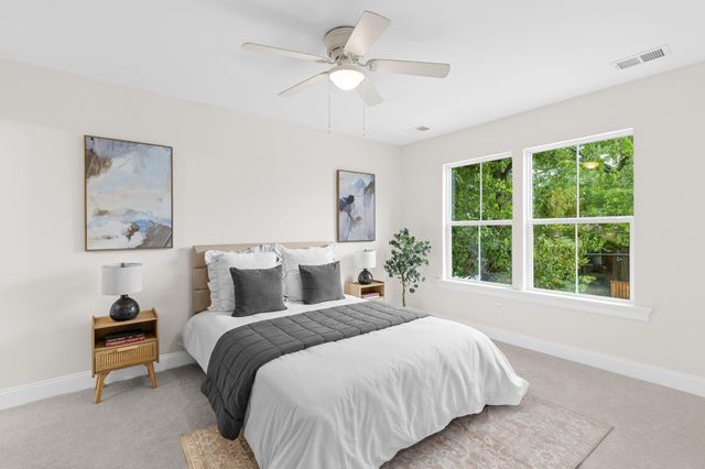 2017 Hampton Avenue, North Charleston, SC 29405