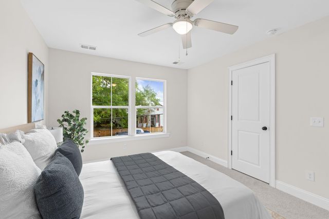 2017 Hampton Avenue, North Charleston, SC 29405