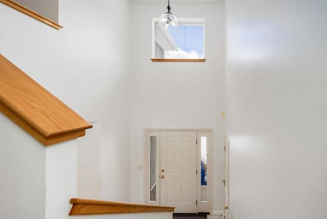 78 Apple Blossom Drive, Lebanon, NH 03784