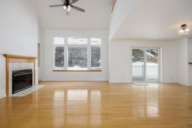 78 Apple Blossom Drive, Lebanon, NH 03784