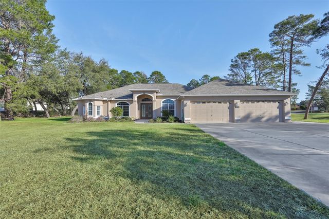 11235 WARM WIND WAY, Weeki Wachee, FL 34613