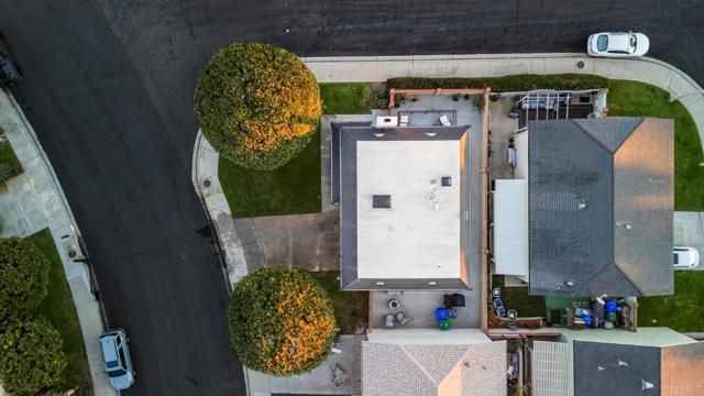 3865 Hibiscus Circle, Carlsbad, CA 92008