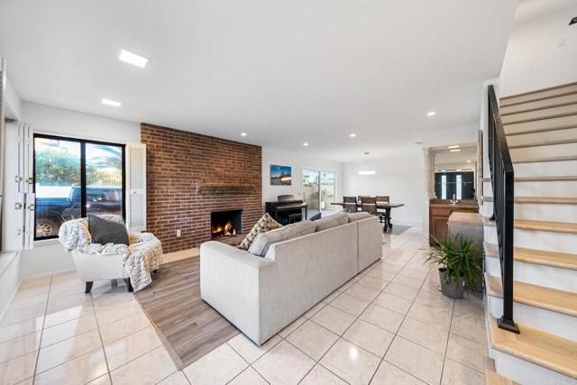 3865 Hibiscus Circle, Carlsbad, CA 92008