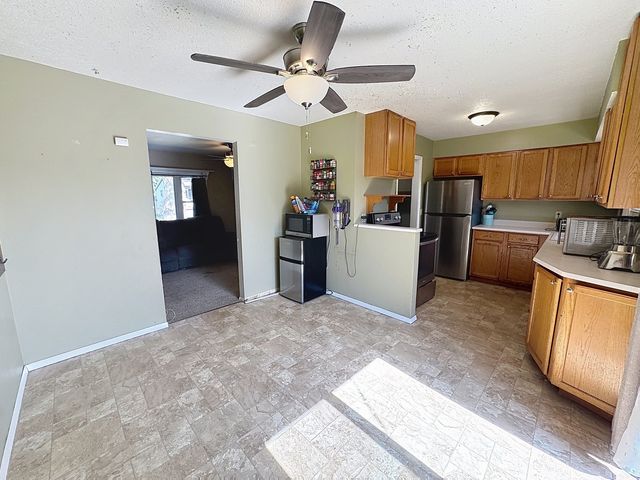 2507 N Hazelwood Avenue, Davenport, IA 52804