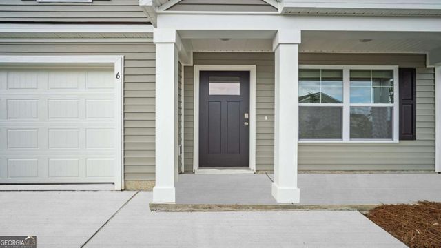 211 Lakeside Drive, Port Wentworth, GA 31407