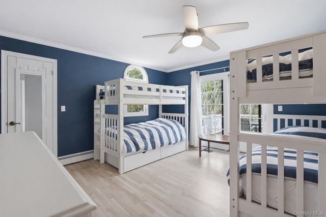 1 Canal Way, Hampton Bays, NY 11946