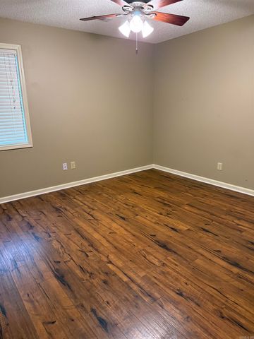 1613 Roleson, Jonesboro, AR 72404