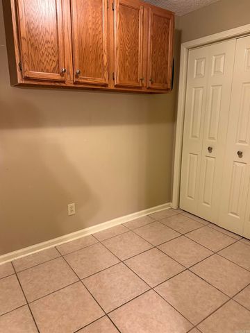 1613 Roleson, Jonesboro, AR 72404