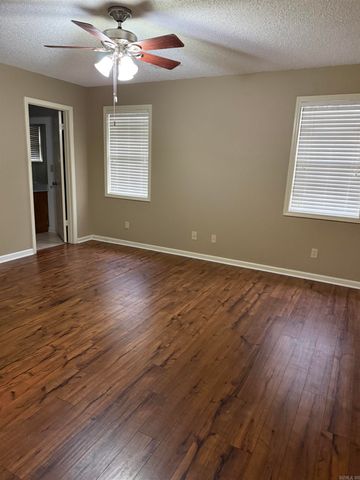 1613 Roleson, Jonesboro, AR 72404