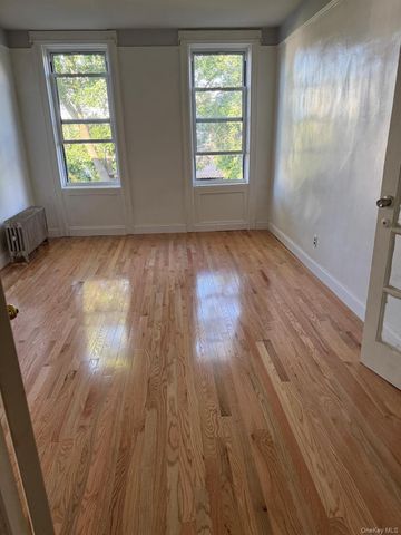 555 Pine Street 2nd Floor, Brooklyn, NY 11208