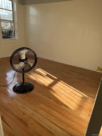 555 Pine Street 2nd Floor, Brooklyn, NY 11208