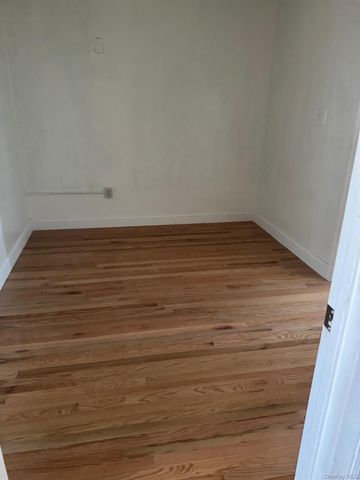 555 Pine Street 2nd Floor, Brooklyn, NY 11208