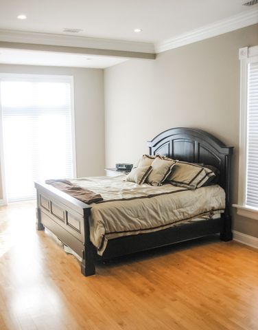 3319 N Southport Avenue, Chicago, IL 60657