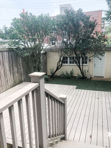 3319 N Southport Avenue, Chicago, IL 60657